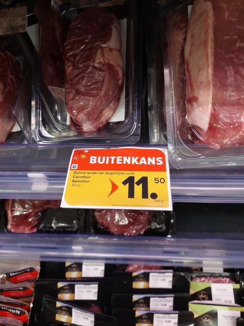 Consumenten moeten weten of het vlees Vlaams, Belgisch, Europees of niet-Europees is, stelt Vlaams Belang.