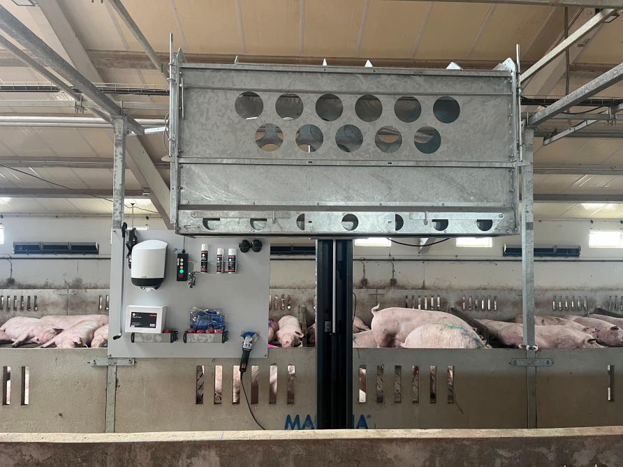 De PiggyTrim kan makkelijk in een werkgang gemonteerd worden.