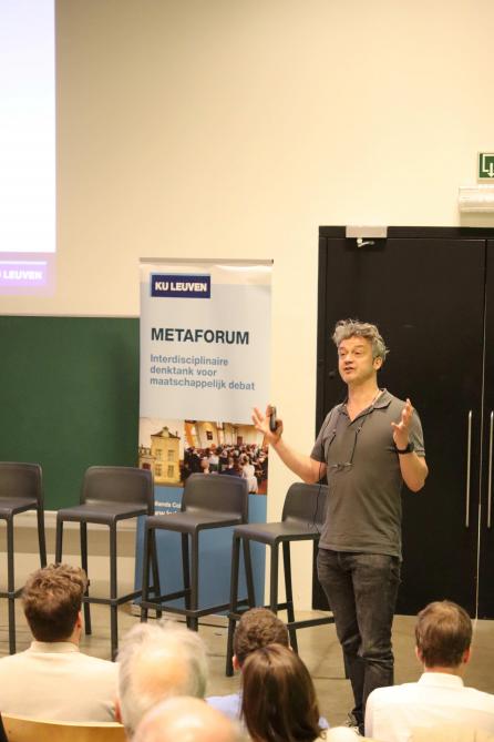 Met onder meer doorgedreven teeltrotaties en inzaaien van akkerranden kan je veel doen om de milieukwaliteit snel te verhogen, vindt Olivier Honnay van de KU Leuven.