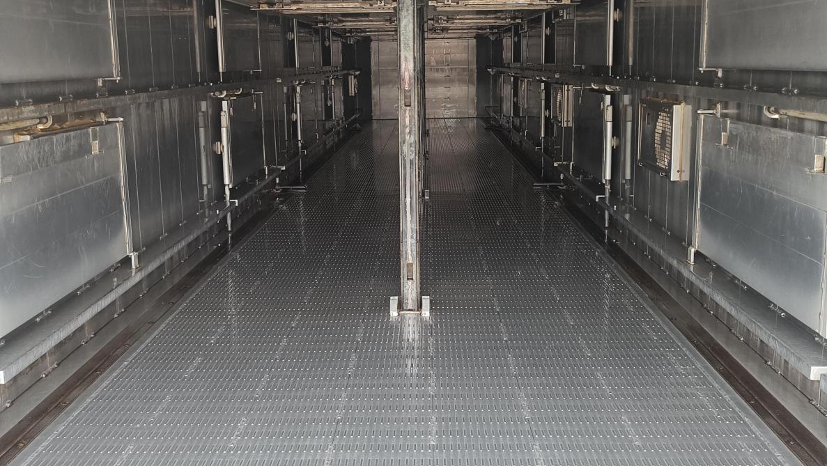 De laadruimte na reiniging en ontsmetting.