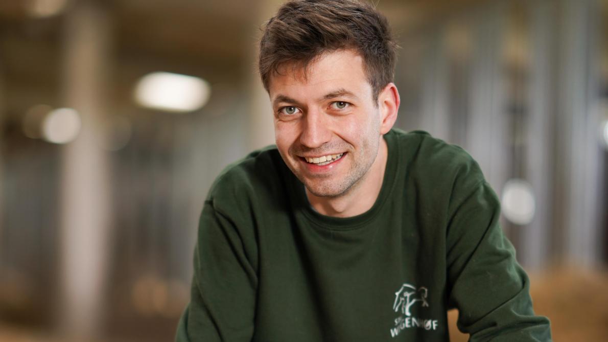 Maarten heeft een paardenfokkerij in Veurne.