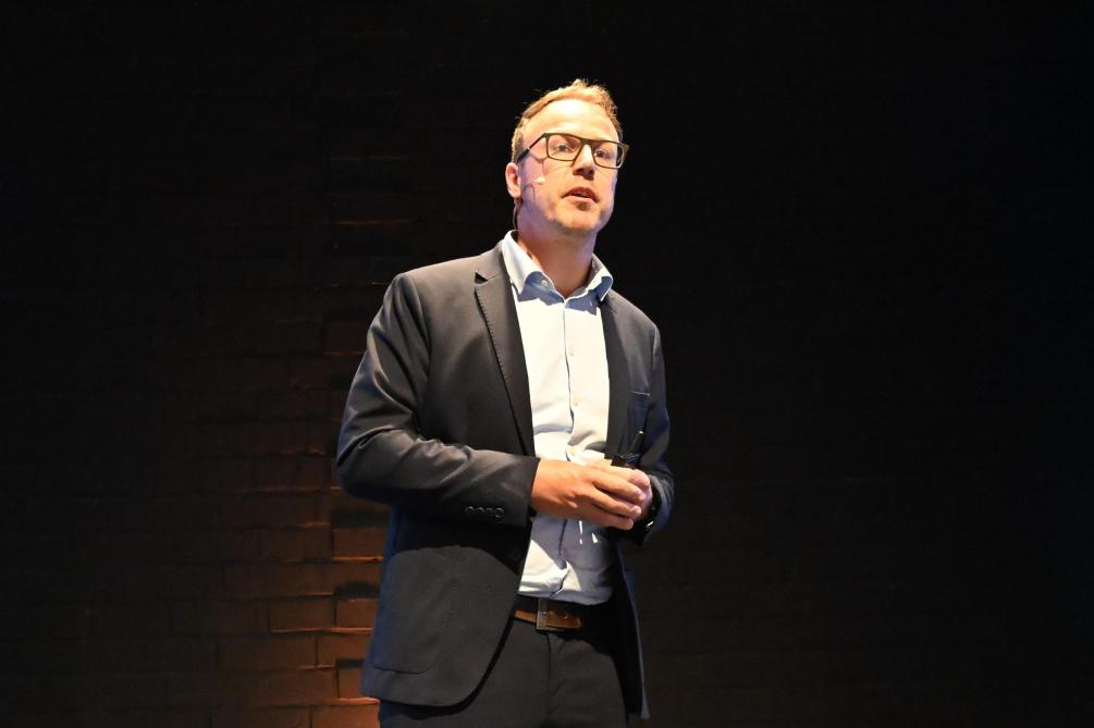 Tjebbe Huybrechts wijst op het gebrek aan wisselwerking tussen leveranciers en dierenartsen.