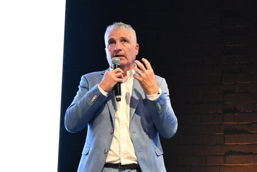 Carl De Braeckeleer had het over bedrijfscontinuïteit en familiale overdracht.