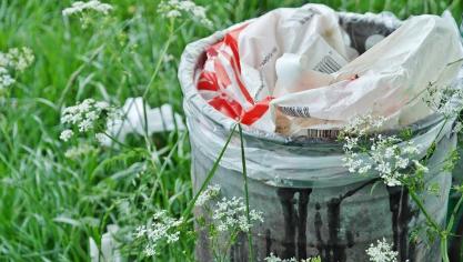 garbage-can-1423840_960_720