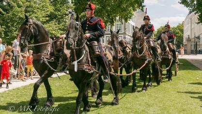 Het zes
span ‘Friesen’ werd bemand door ‘Stal den Hooie’ uit Beernem.