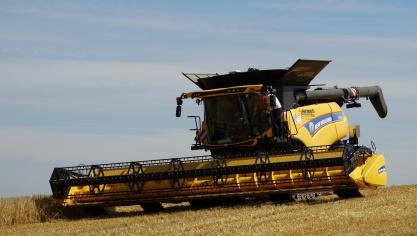 De CR10.90 zoals die gebruikt werd bij de (niet verbroken) wereldrecordpoging gerstoogst dit jaar.  Het nieuwe model haalt de kaap van de 700 pk.