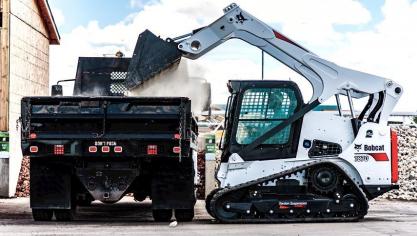 Niet alleen comfort, maar ook  hefvermogen nam toe bij de  Bobcat T870.