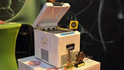 De MaxiPig verbetert de prestaties van het varkenssperma via  een infrarood- behandeling.