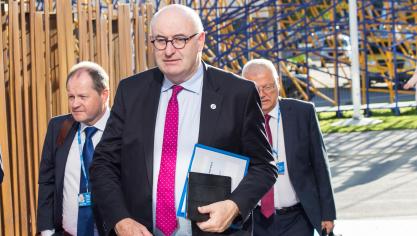 Eurocommissaris Phil Hogan bij een informele landbouwraad in Brussel.