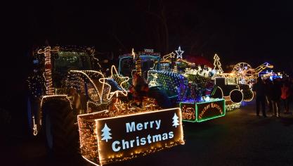 Een tachtigtal tractoren trekt komende zaterdag in Geel weer een kerstoutfit aan.