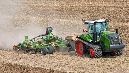 De Fendt 900 Vario MT rupstractoren zijn er met drie vermogens: 380, 405 en 431 pk.