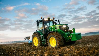 John Deere is momenteel het grootste trekkermerk wereldwijd, voor bijvoorbeeld Fendt, New Holland en Massey Ferguson.