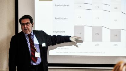 Pedro Gouveia van Copa-Cogeca schetst hoe landbouwers een steeds kleiner deel van de taart krijgen.