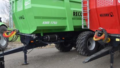Het zou wel eens kunnen dat er in de toekomst heel veel nieuwe landbouwwagens met luchtremmen worden uitgeleverd.