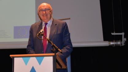 DSC_0021 Phil Hogan (JCB)