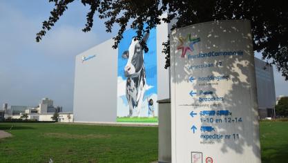 FrieslandCampina’s fabriek in Aalter, waar melk en weipoeders geproduceerd worden voor industriële toelevering.