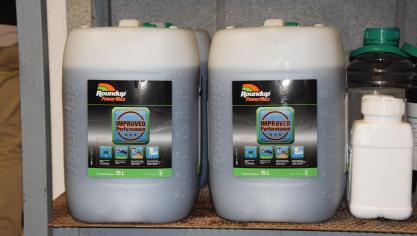 Roundup is een van de meest populaire herbicides.