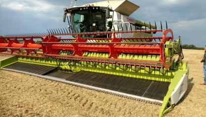 Het Convio (Flex) maaibord wordt gekenmerkt door dwarse invoertapijten.