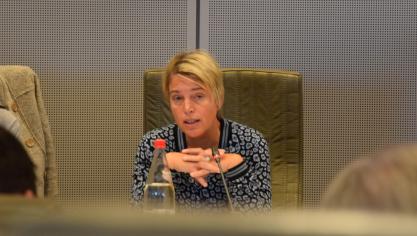 Minister van Landbouw Joke Schauvliege in debat met de commissie landbouw van het Vlaams Parlement.