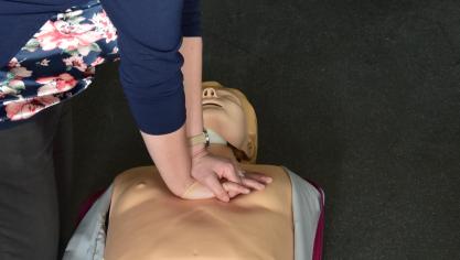 Spoedverpleegkundige Veerle Maertens gaf een uitgebreide presentatie over veiligheid  in de varkensstal.