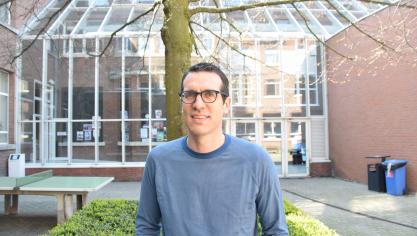Docent Joachim Kerckhove heeft  de dagelijkse leiding over de  graduaatsopleiding bij Vives Roeselare.