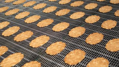 Verschillende voedingsbedrijven worden gechanteerd. Koekjesbedrijf Jules Destrooper neemt alvast extra veiligheidsmaatregelen.