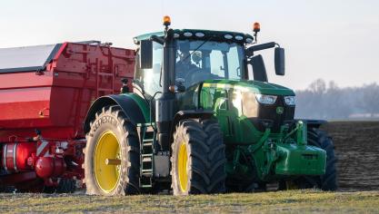 John Deere en Vredestein breiden hun samenwerking uit.