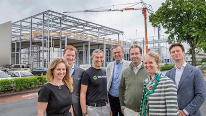 De Amerikaanse fabrikant van plantaardige vleesvervangers Beyond Meat bouwt in samenwerking met Zandbergen World's Finest Meat een fabriek in Nederland bouwen.