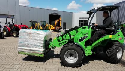 De nieuwe Avant 800-serie is ideaal voor gebruik op het landbouwbedrijf.