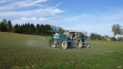 VELT en Vogelbescherming Vlaanderen lieten 95 nesten uit tuinen testen op de aanwezigheid van pesticiden.