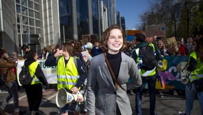 Klimaatactiviste Anuna De Wever tijdens de 13e editie van de klimaatmars, georganiseerd door 'Youth For Climate'.