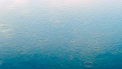 Het first flush systeem verzamelt alle drainagewater in perioden zonder of met weinig neerslag.