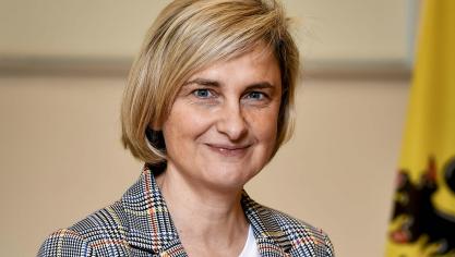 We moeten een ontwikkelingspad aanbieden met aandacht voor economische,  ecologische en sociale aspecten , zegt Hilde Crevits.