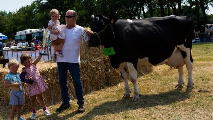 ‘Keur Qase’ van het melkveebedrijf Keur Holsteins van Marcel Heylen uit Geel verwierf als eerste koe in Vlaanderen de eretitel ‘Sterkoe’.