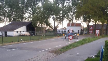 Slechts 1 van de 5 Moerbeekse grensdoorgangen is open, en wordt gecontroleerd door de politie.