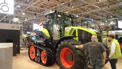 Claas heeft ‘rupsennieuws’ bij de Axion 900 en Xerion serie voor 2020 en ‘AdBlue-nieuws’ bij de Arion 500/600 en Axion 800.