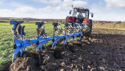 Lemken is onder meer gespecialiseerd in werktuigen voor ondiepe grondbewerking.