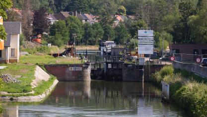 De Dendervallei omvat een natuurrijk gebied dat loopt van Dendermonde tot Geraardsbergen maar kampt met toenemende waterschaarste en -overlast.