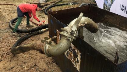 Het hergebruik van opgepompt grondwater op werven wordt door verschillende instanties bekeken.