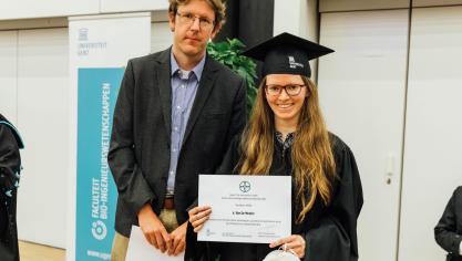 Ilke De Meuter won de hoofdprijs voor haar onderzoek naar de efficiëntie van herbiciden bij gebruik van driftreducerende middelen.