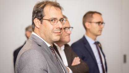 David Clarinval, minister van Landbouw: “Ik zal niet aarzelen om alle middelen aan te wenden om deze sector in grote moeilijkheden te blijven steunen.”
