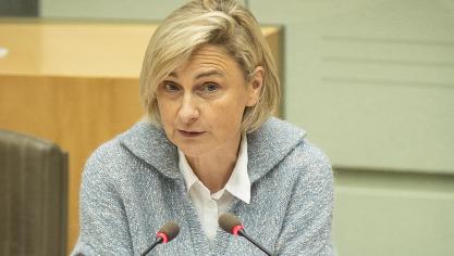 Minister Hilde Crevits.