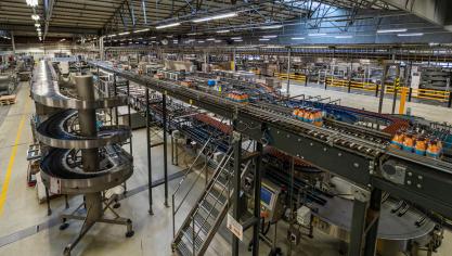 FrieslandCampina investeert in een derde PET-lijn voor zijn vestiging in Aalter.