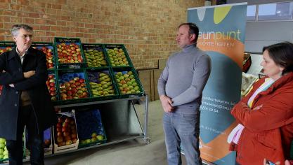 3M gaat landbouwers een tegemoetkoming uitbetalen, meldt Karl Vrancken (links in beeld).