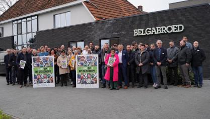 Met als slogan ‘1 job op 3 op de schop’, wil de agrovoedingsketen de gevolgen van het stikstofakkoord voor de werkgelegenheid duidelijk maken.