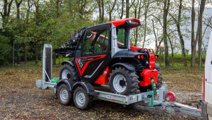 De Manitou ULM is zo ontworpen dat hij op een aanhangwagen kan meegenomen  worden.