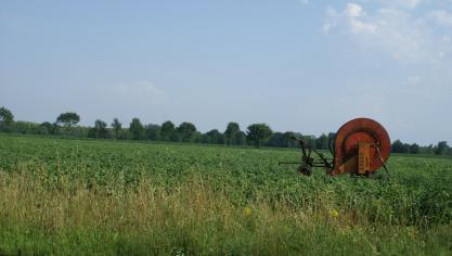 Land -en tuinbouwers willen irrigeren om den brode, maar krijgen meestal een “njet” als antwoord.