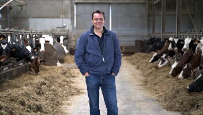 Bart wilde van kleins af aan boer worden.  Ondertussen kan hij zichzelf al 26 jaar  melkveehouder noemen.