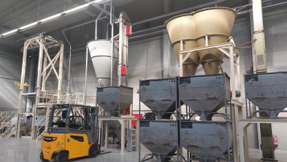 Deze vestiging van Limagrain beschikt over 2 menginstallaties, 2 installaties voor het opzakken van zaden en een nieuwe palletiseermachine.