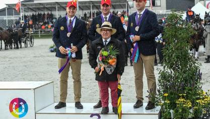 Onze vierspanmenners Dries Degrieck, Glenn Geerts en Tom Stokmans, met chef d’équipe Mark Wentein, keerden terug uit Exloo met Europees teambrons.